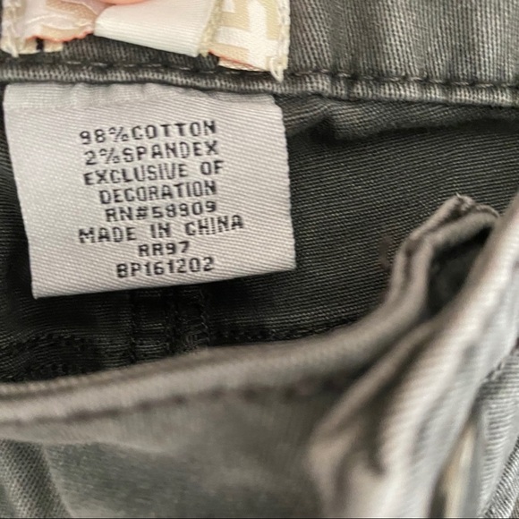 Gianni Bini NWT distressed knees skinny jeans size 5 - Picture 4 of 5